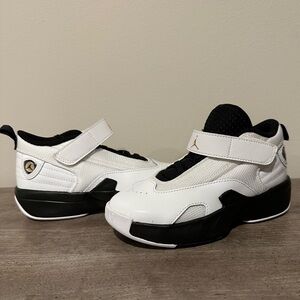 Jordan Max Aura 6 Preschool 13 C